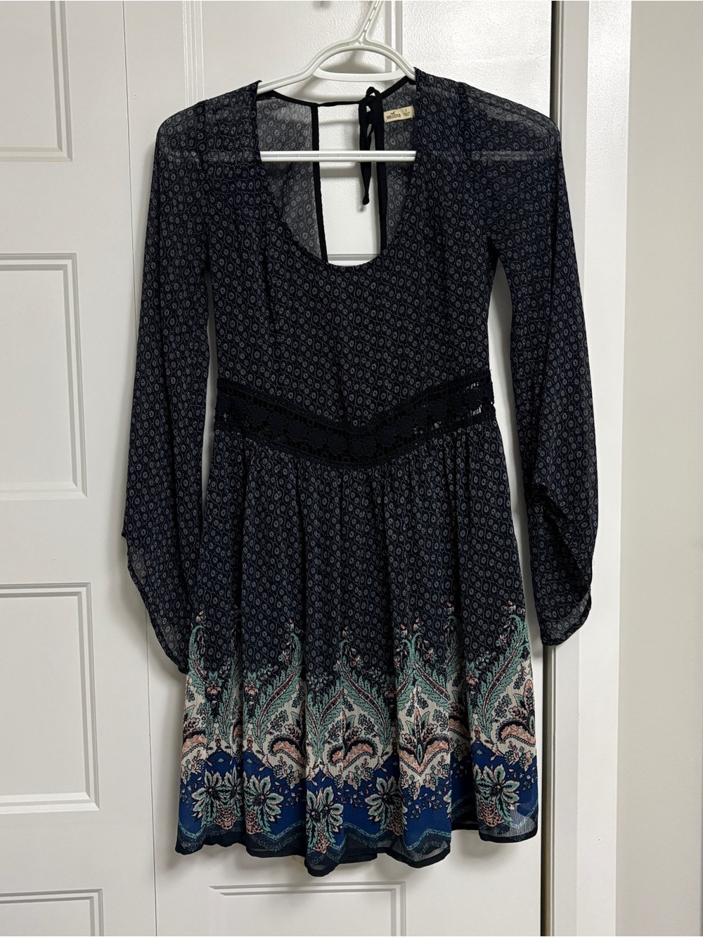 Hollister Boho Navy Floral Lace Cut-Out Three Quarter-Sleeve Dress Size Small